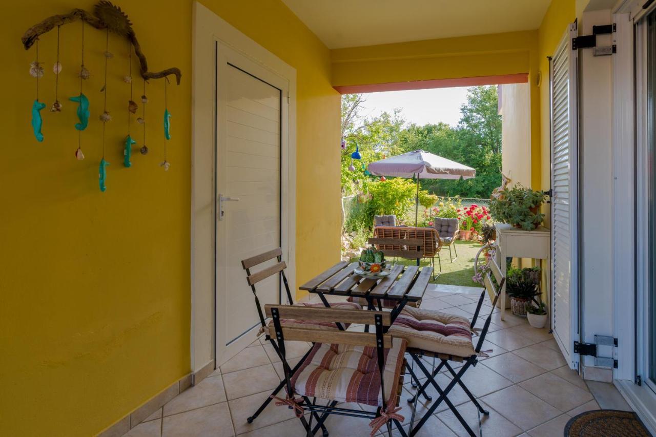 Aurelia Apartment Lixouri Exterior foto